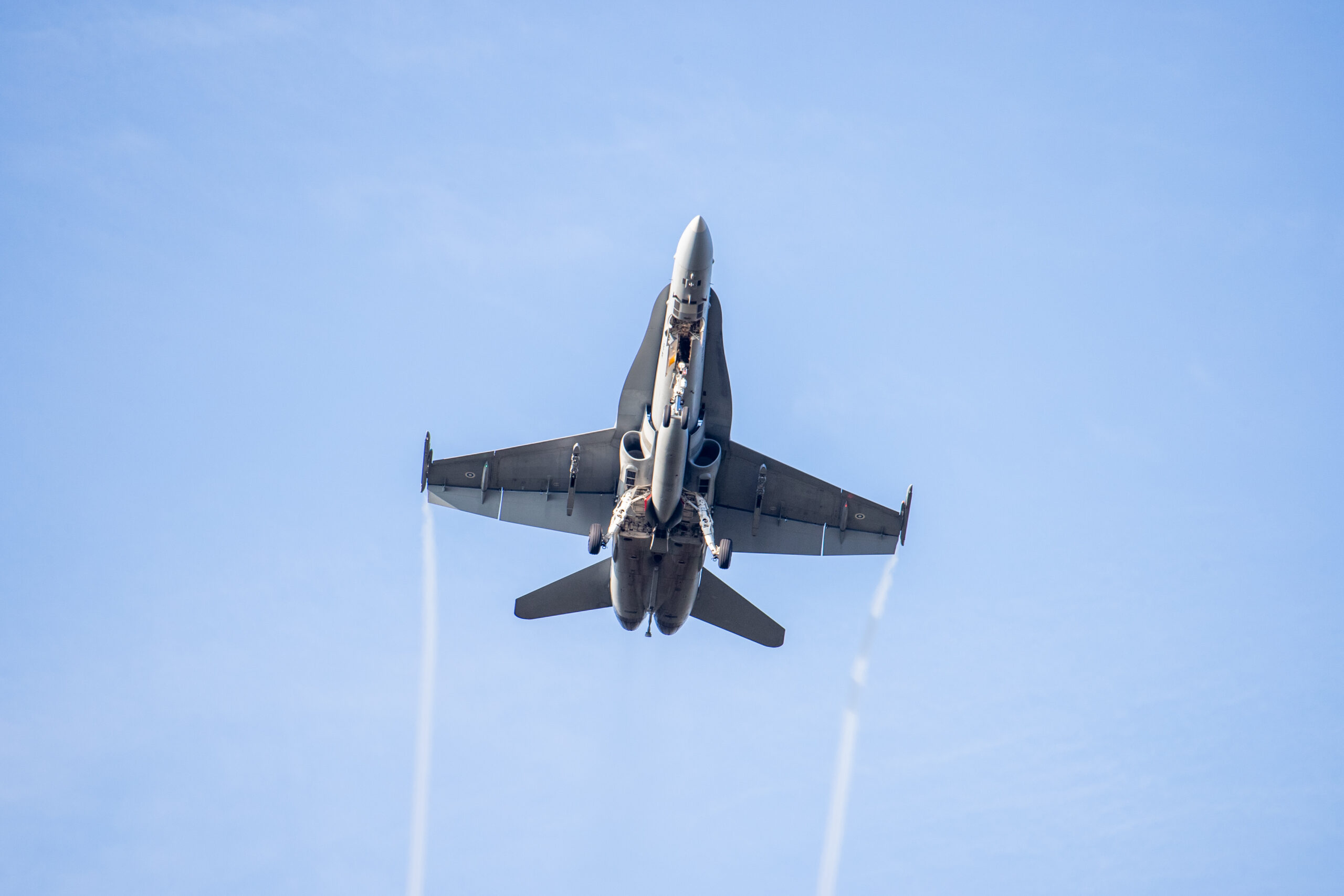 Eine F-18 startet bei der Übung BAANA 24 in Finnland. Foto: Bundeswehr / Alexandra Steiniger