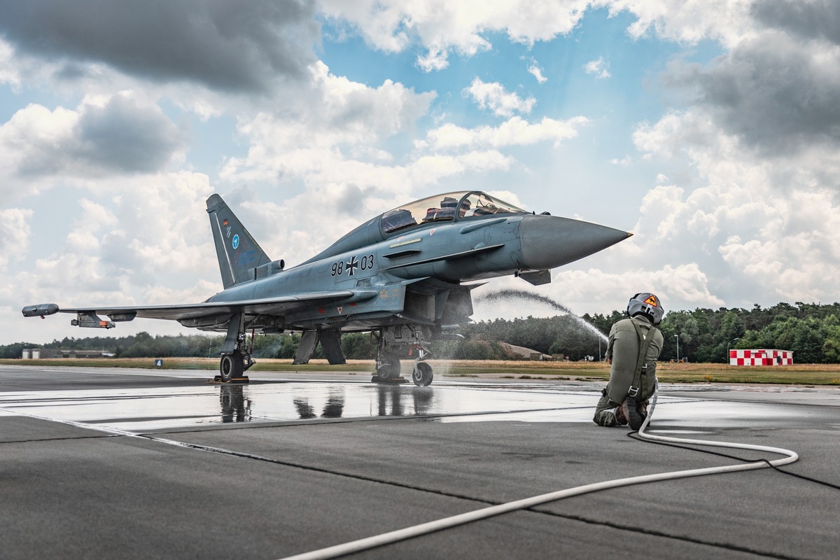 Bereits jetzt finden zahlreiche Erprobungen mit dem Eurofighter an der WTD 61 in Manching statt - zukünftig dann in noch engerer Begleitung durch die Luftwaffe als Nutzer.