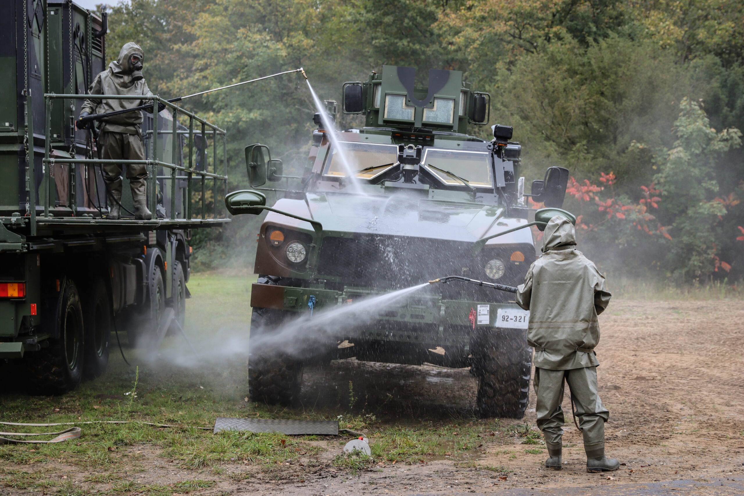 ABC-Abwehrkommando: Die Kräfte der ABC-Abwehrtruppe der Streitkräftebasis demonstrieren ihr Können bei der Fähigkeitsdemonstration zur Landes- und Bündnisverteidigung des Territorialen Führungskommandos der Bundeswehr in Köln.