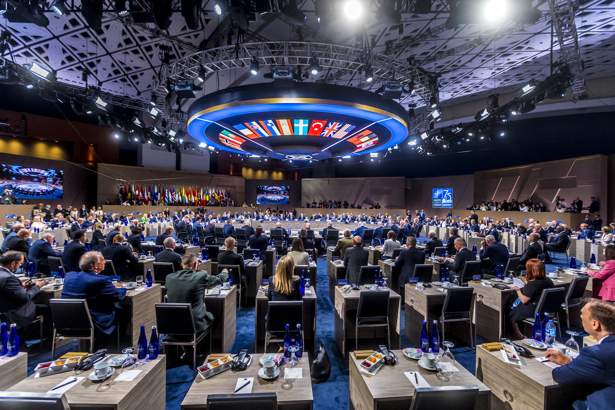 Das Treffen des Nordatlantikrats auf Ebene der Staats- und Regierungschefs in Washington. Der NATO-Gipfel hat eine Abschlusserklärung gefunden.