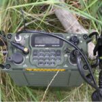 Funkgeräte: AN:PRC-160(V)DE-1 Wideband HF:VHF Manpack (Tornistergerät) der Firma L3Harris.