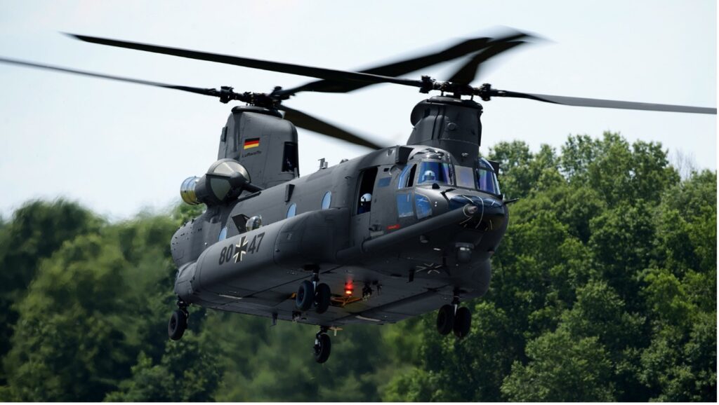 MH-47G: Boeing-Grafik, wie die deutsche Maschine aussehen könnte. Auch die hat gut erkennbar eine Luft-Luft-Betankungssonde und die größeren Tanks der ER-Variante. (Grafik- Boeing)