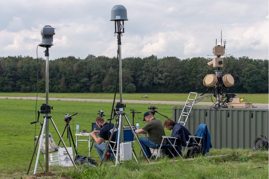 C-UAS Tests im freien Feld und unter realen Bedingungen.