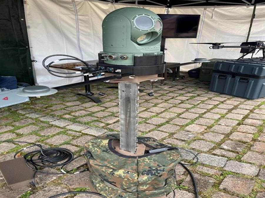 CONTROP Sight 25HD, seitlich sind die beiden GNSS-Sensoren zu erkennen