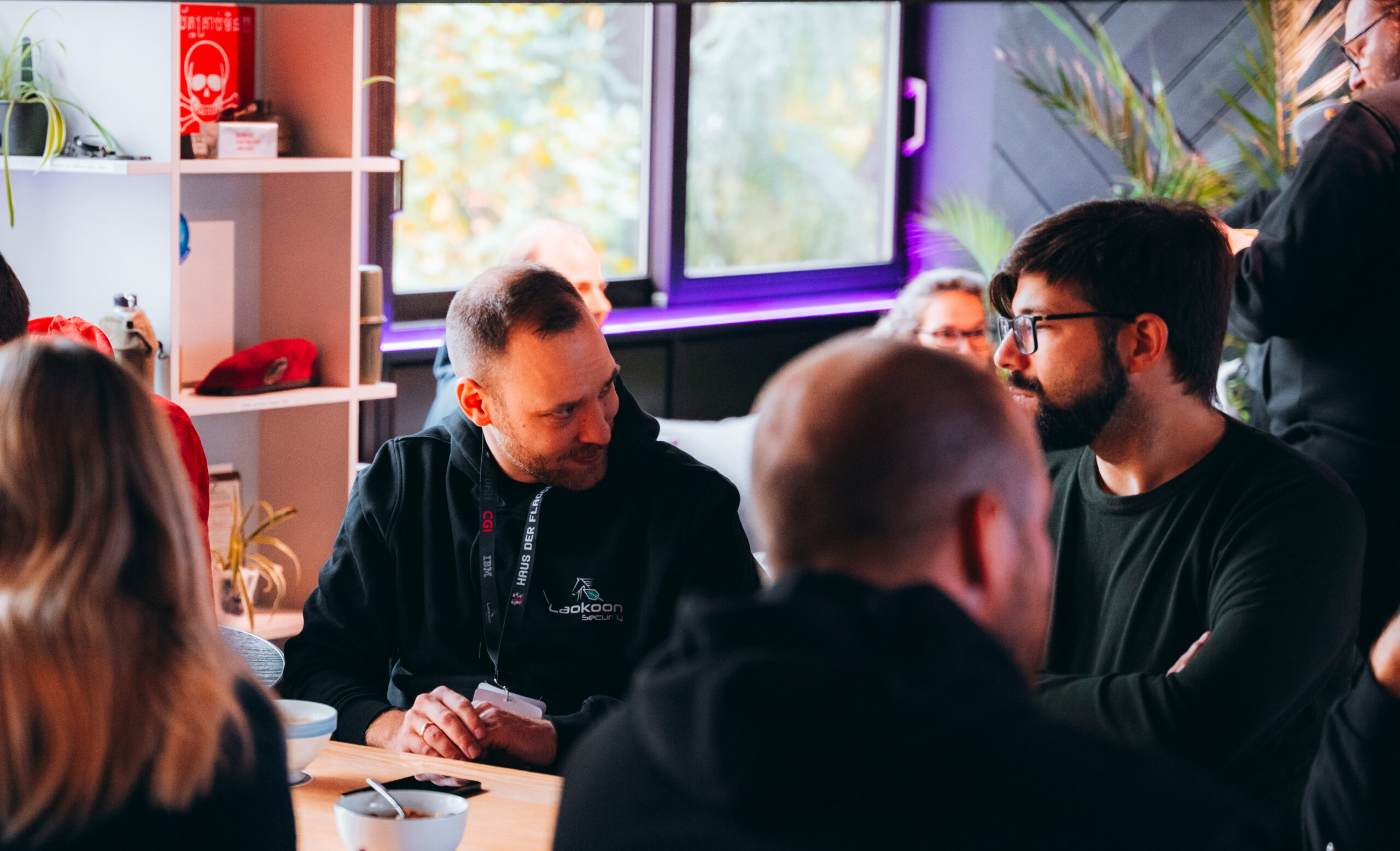 Moritz Samrock von Laokoon Security im Gespräch mit unserem Autor.