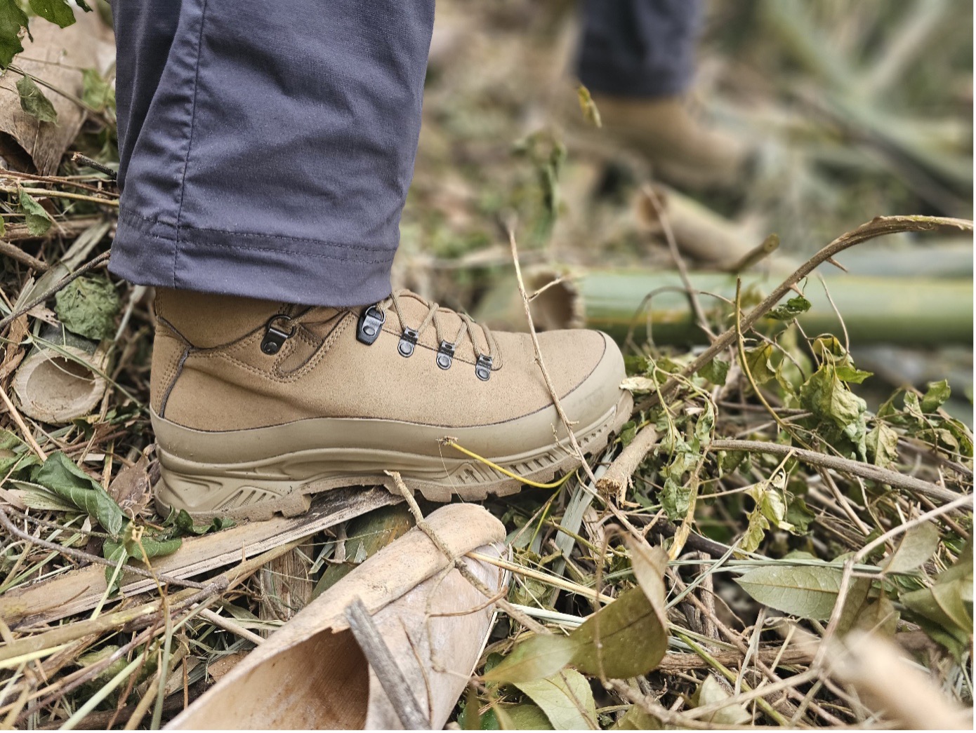 Der Meindl-Kampfstiefel beim Einsatz im Dschungel. Neben der geringen Wasseraufnahme konnte er hier auch mit einen angenehmen und ausgeglichenen Fußklima überzeugen. (Foto- AF)