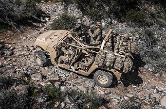 Der Polaris DAGOR kann bis zu neun Soldaten und Ausrüstung transportieren