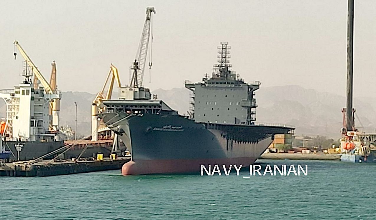 Der iranische Drohnenträger Shahid Bagheri kurz vor der Fertigstellung seines Umbaus. Der X-Kanal @Navy_Iranian leakte Bilder aus Bandar Abbas im Mai 2024.