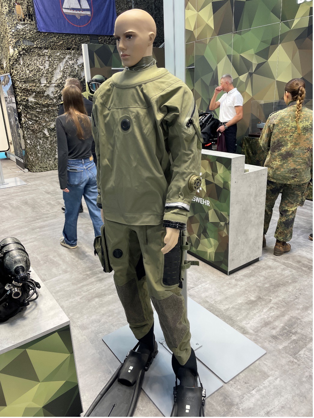 Der neue Trockentauchanzug der Minentaucher. Hersteller ist Waterproof. (Foto- AF)