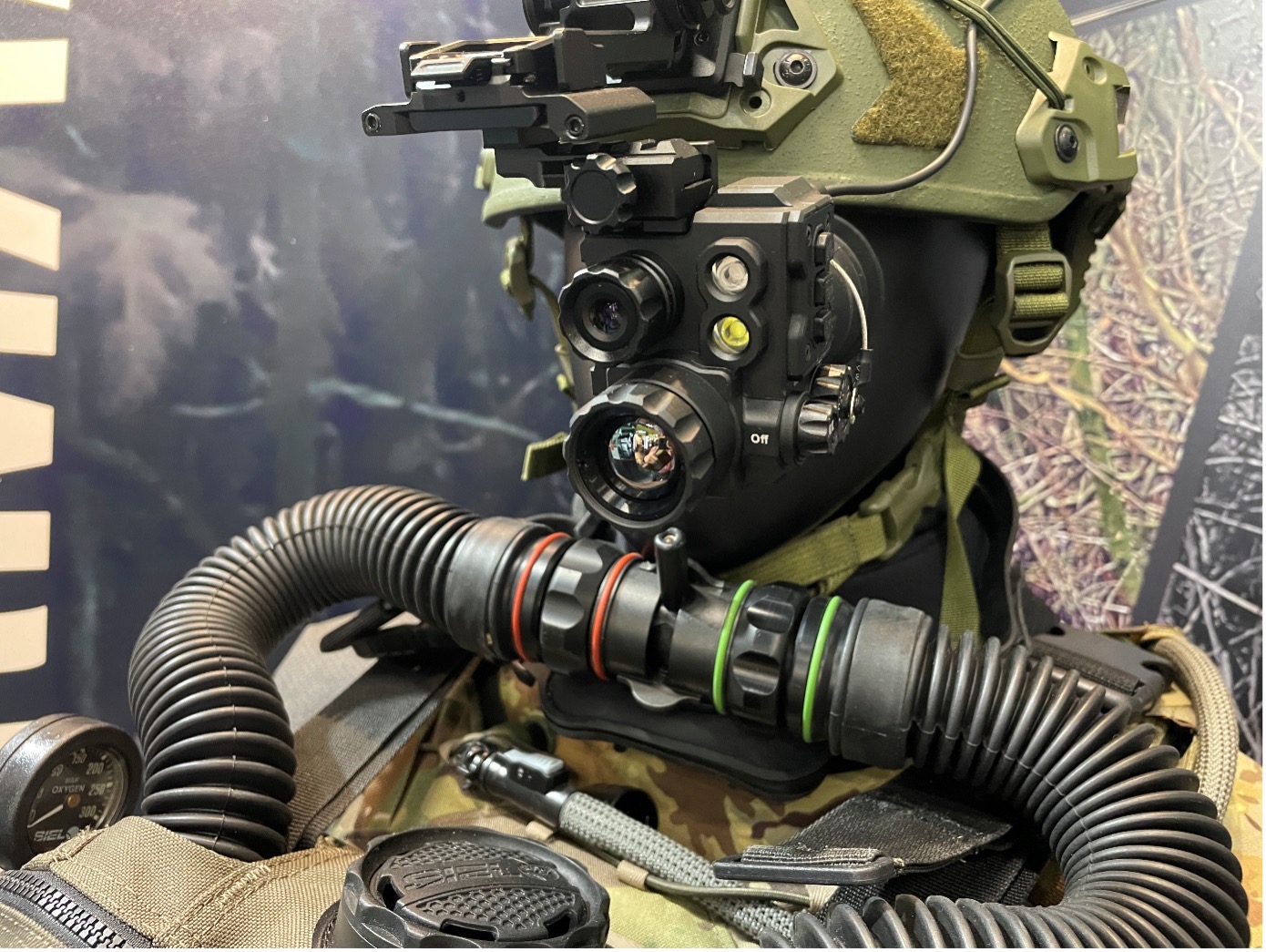 Die Fusionsoptik DNVC-6 AIMER PRO CQB Sight. (Foto- AF)