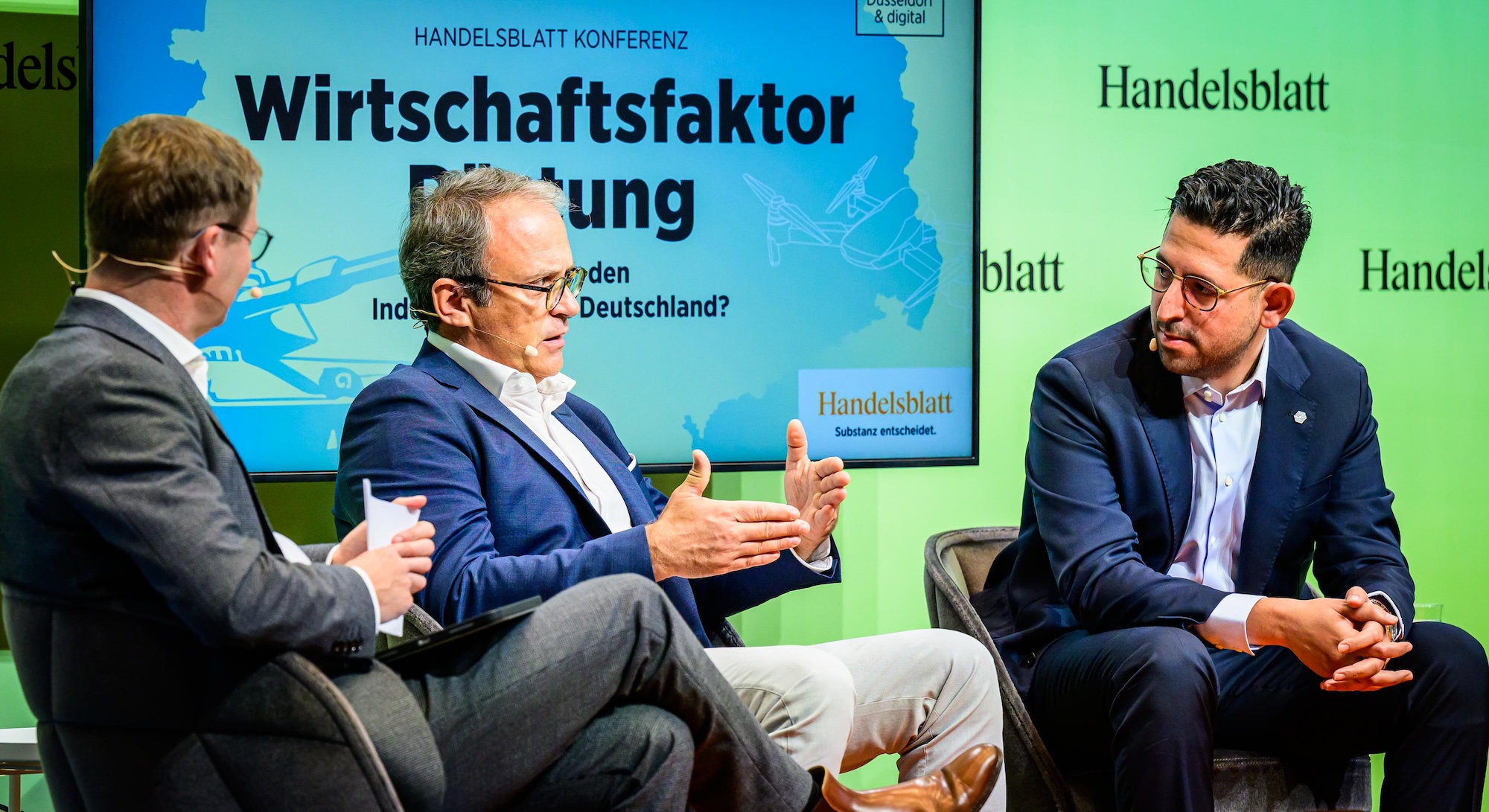Stritten mehrfach um Grundsätzliches auf der Handelsblattkonferenz in Düsseldorf: Dr. Thomas Kauffmann, Geschäftsführer GDELS Deutschland (l.) und Marc A. Wietfeld CEO & Founder von ARX Robotics.