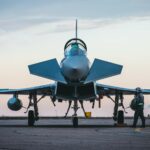 Bundestag 5,5 Milliarden Euro bewilligte der Deutsche Bundestag 2020 für die Beschaffung von 38 Eurofightern Tranche 4. Deren Zulauf und Integration in die Luftwaffe soll durch das „Nationale Test- und Entwicklungszentrum Eurofighter“ in Manching verbessert werden.