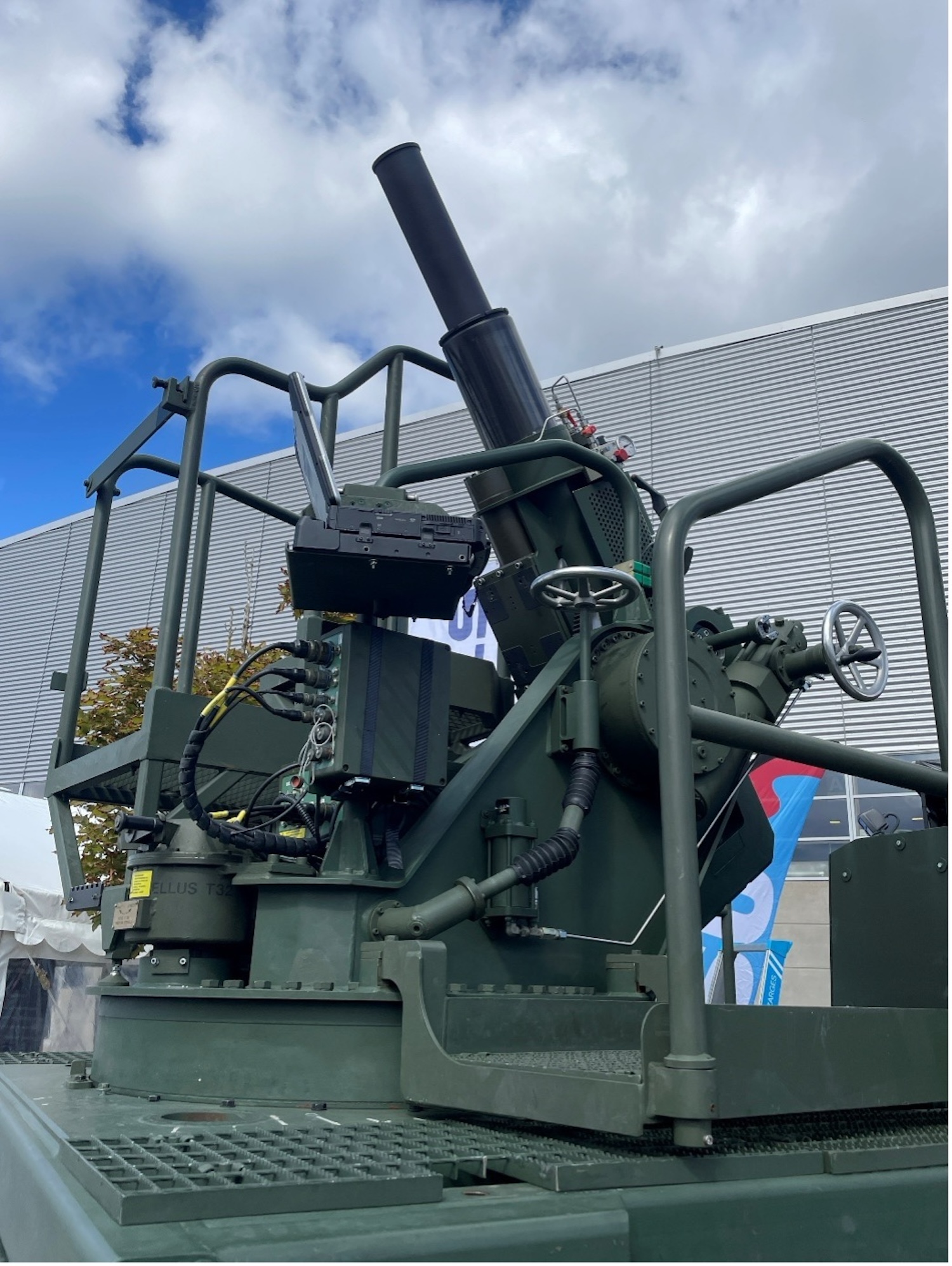 Finnisches Mörsersystem auf einem SISU GTP 4x4.