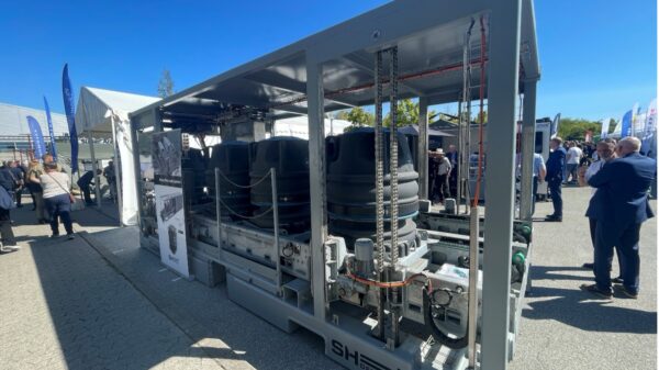 Flexibles Seeminen-Verlegesystem für Seeminen auf der DALO in Dänemark.