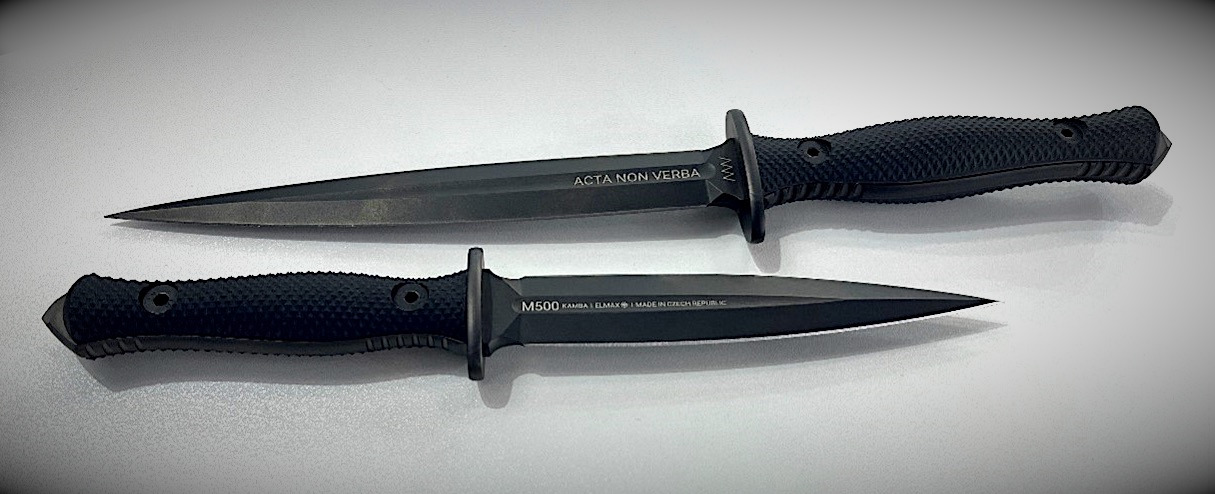 Größenvergleich zwischen dem ANV M500 KAMBA und dem größeren M500 ANTHROPOID. (Foto- AF)