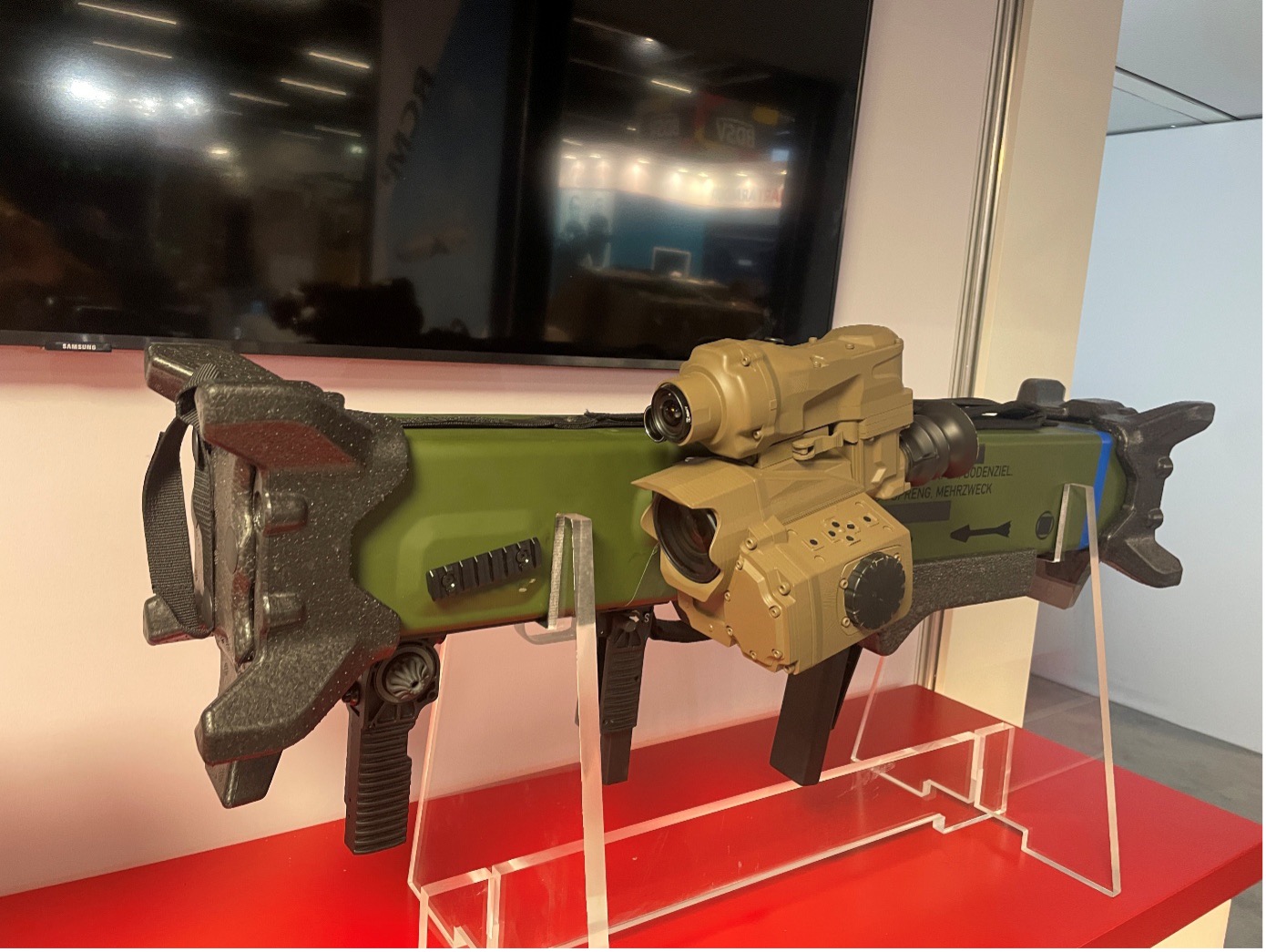 Hier ein Bild de „normalen“ Enforcer, wie er auch beim Kommando Spezialkräfte genutzt wird, nur mit einem anderen Feuerleitvisier (Aimpoint FCS 14). (Foto- MBDA)