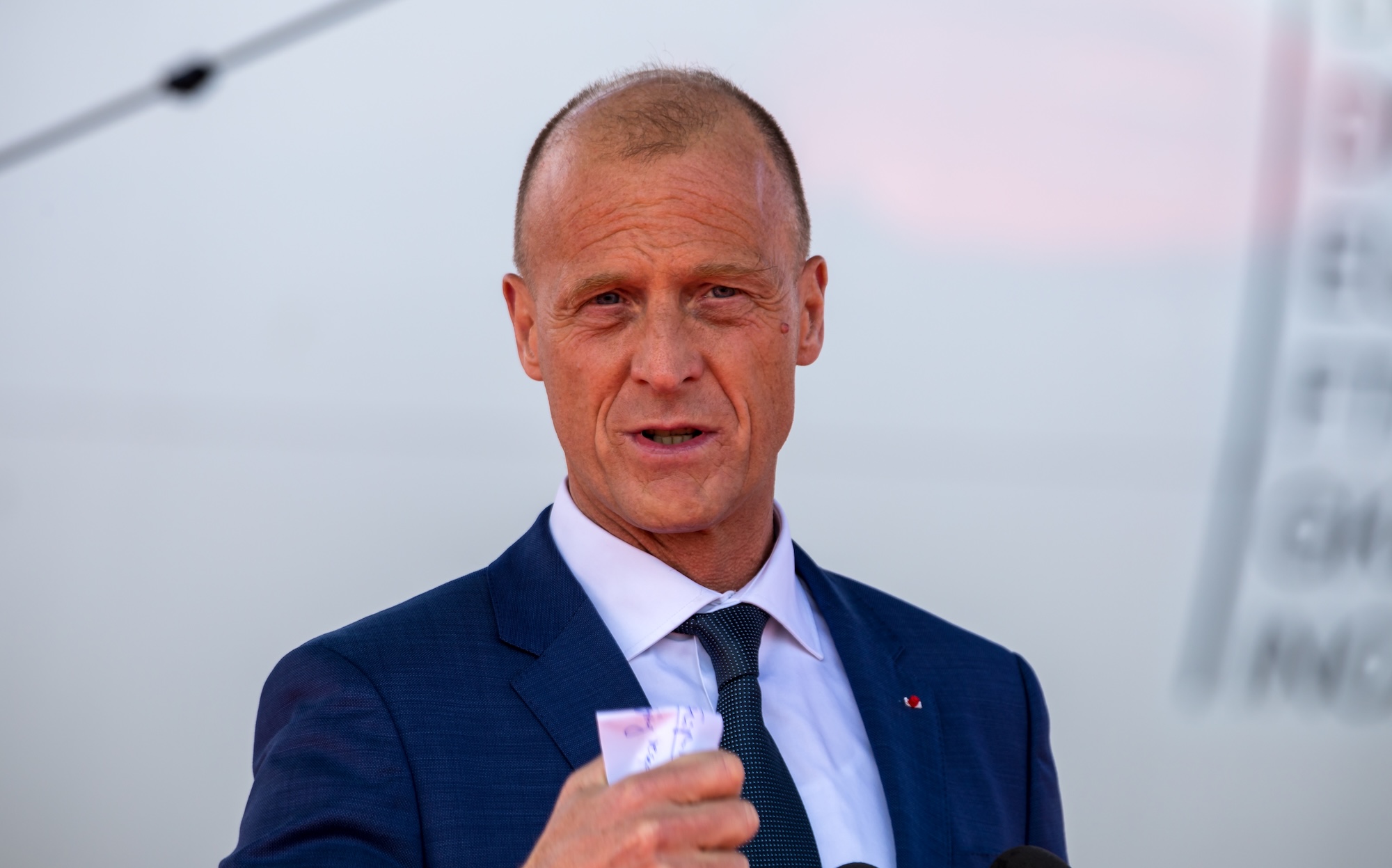 Der ehemalige Airbus-Chef Tom Enders wird neuer Vorsitzender des KNDS Board of Directors.