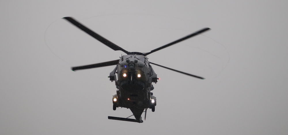 Absolviert seinen Erstflug bei leichtem Schneeflug in Donauwörth: Der NH90 Sea Tiger