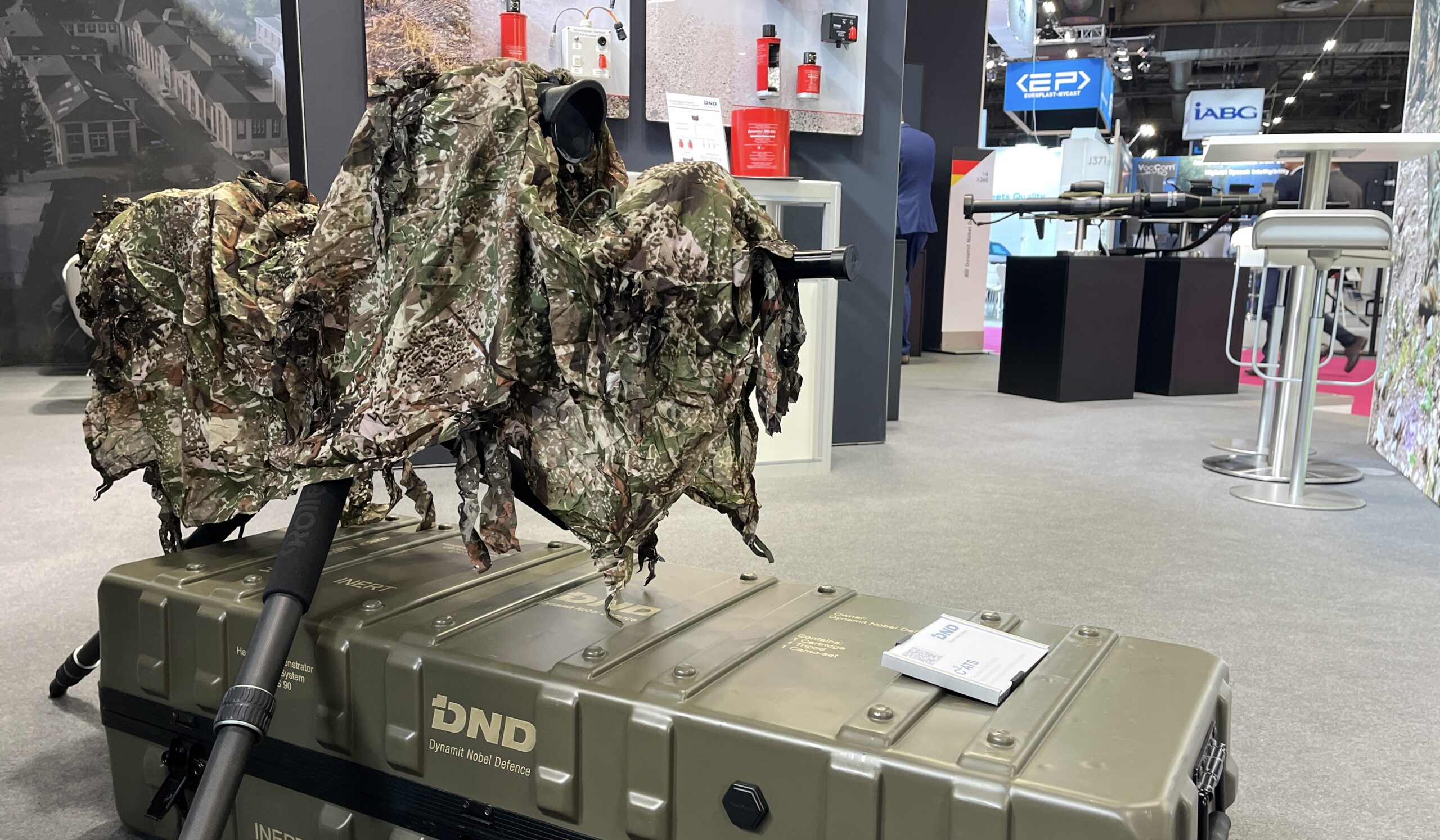 C²ATS ist ein intelligentes, zur Richtmine komplementäres Sperrkonzept aus DND-RGW-Panzerabwehrhandwaffen.