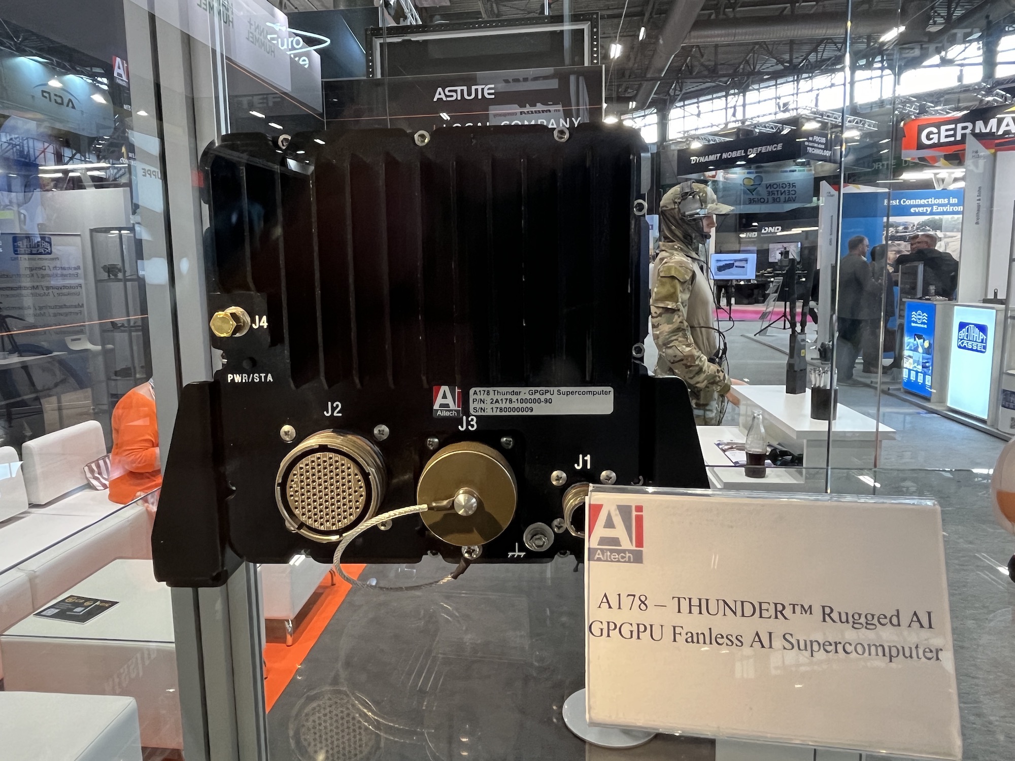 Der A178 Thunder Rugged AI GPGPU Fanless AI Supercomputer von AITECH aus Israel.