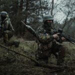 EUMAM UA – Taktische Ausbildung ukrainischer Soldaten durch Ausbilder des Spezial Training Commands mit Fokus auf infanteristische Gefechtsführung.