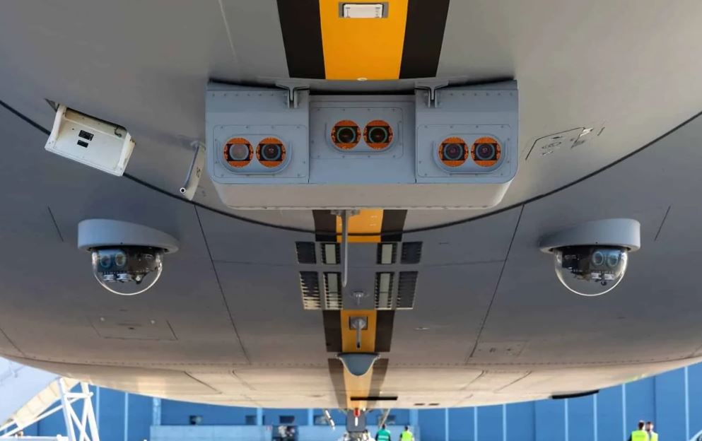 Das Elbit Systems J-MUSIC DIRCM System, einschließlich der infrarotbasierten passiven Luftwarnsysteme (PAWS IR).