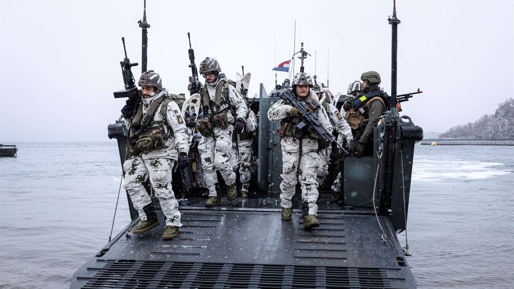 Marinesoldaten übern in der Arktis, Foto: