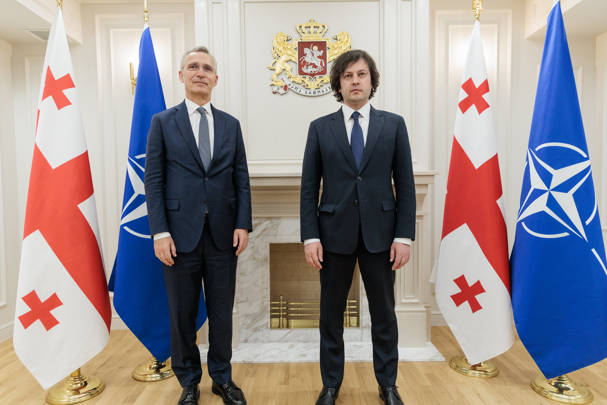 NATO-Generalsekretär Jens Stoltenberg bei seinem Treffen im März mit dem pro russischen georgischen Premierminister Irakli Kobachidse.