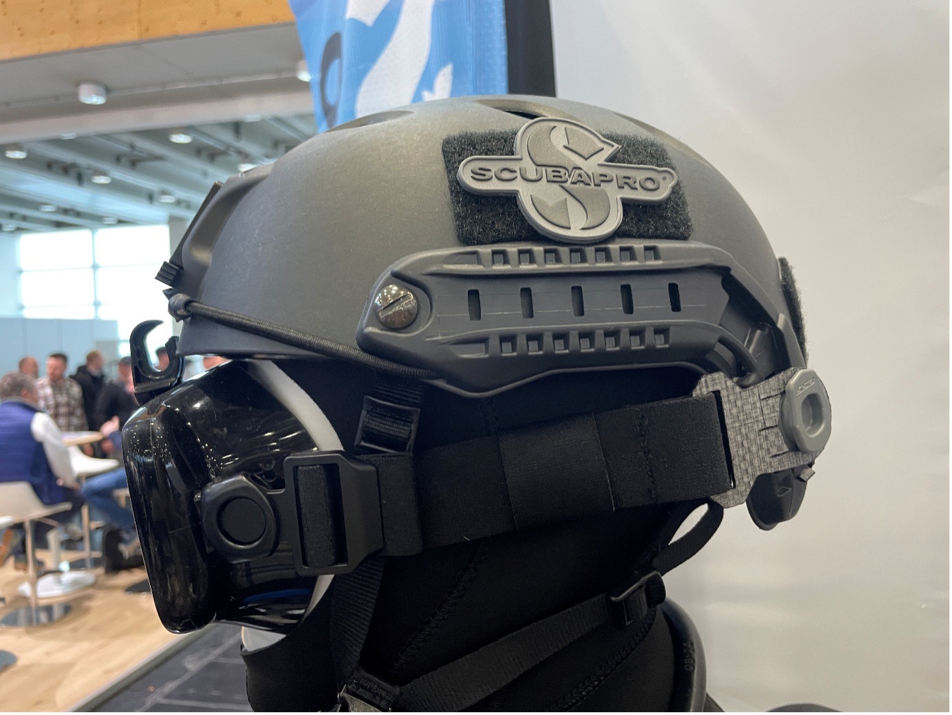 Odin Gurtsystemband mit ESS Post für Team Wendy SAR Helme. (Foto- AF)