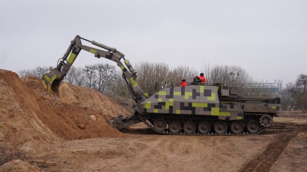 Bei der Pionierarbeit in Polen demonstriert Rheinmetall Leistungsfähigkeit des Kodiak.