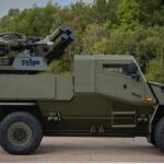 Spezialfahrzeug Foxhound mit RIwP-Turm für die Luftverteidigung vorgestellt