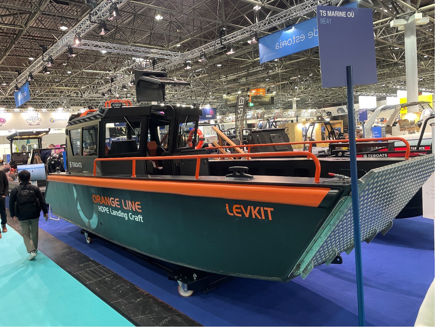 TSBoats Orange Line HDPE Landungsboot. (Foto- AF)2