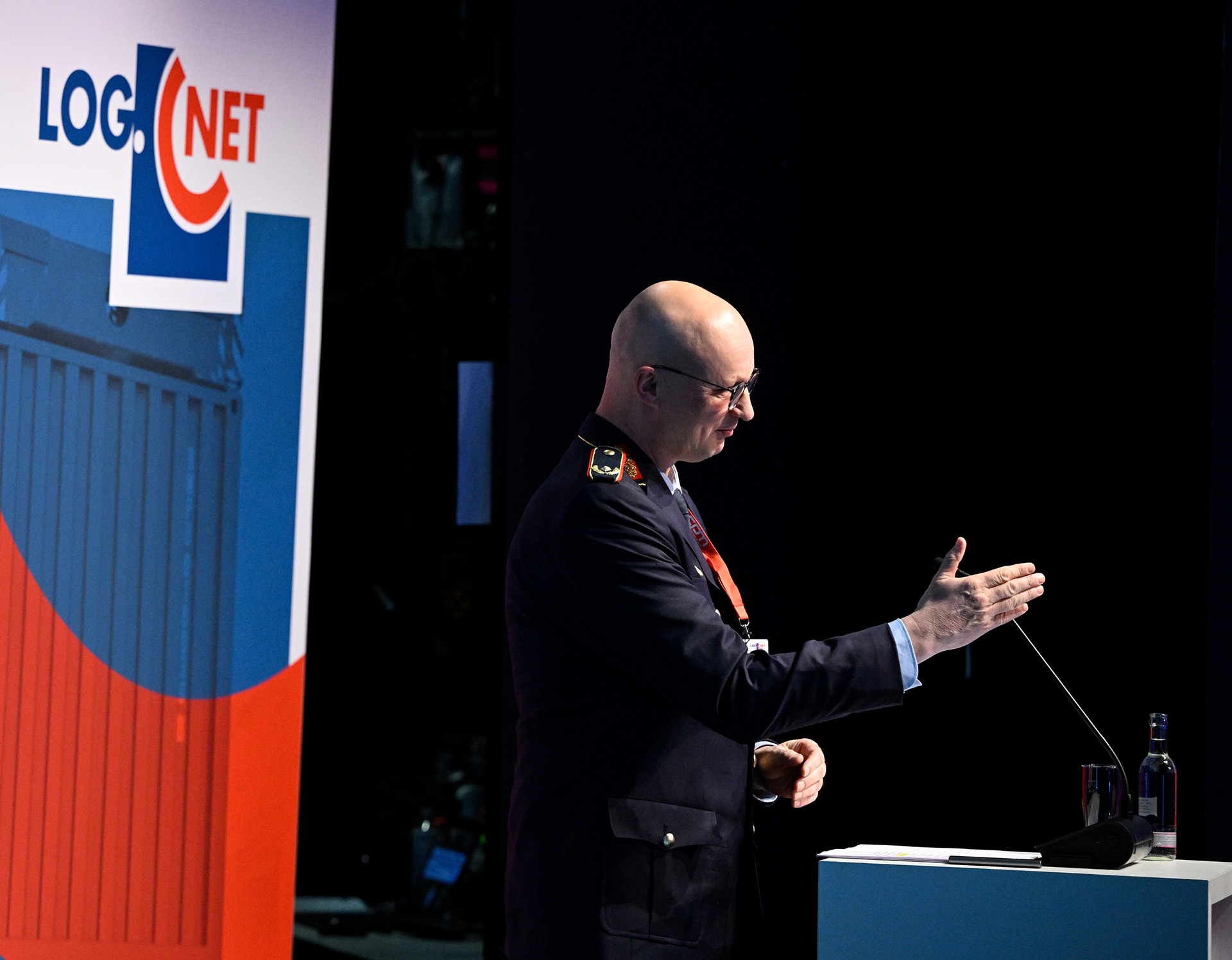 Brigadegeneral Robert Wilhelm, Stellvertretender Kommandeur LogKdoBw bei seiner Key Note zum logistischen System der Bundeswehr im Kontext von Landes- und Bündnisverteidigung.