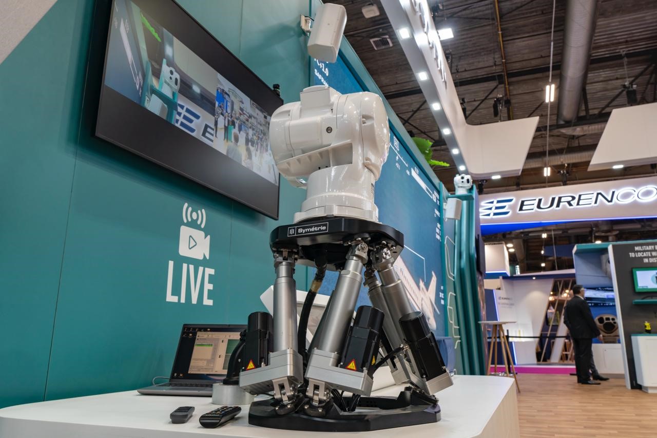Optische Laserverbindungen von Safran auf der Eurosatory.
